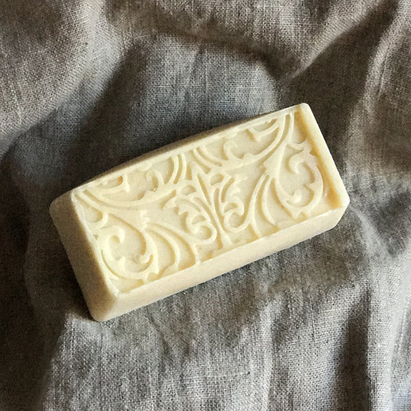 Soap ~ Moisturizing Lavender & Oatmeal ~  Deco Grande - Treasures of Alchemy